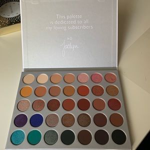 The Jaclyn Hill Palette
